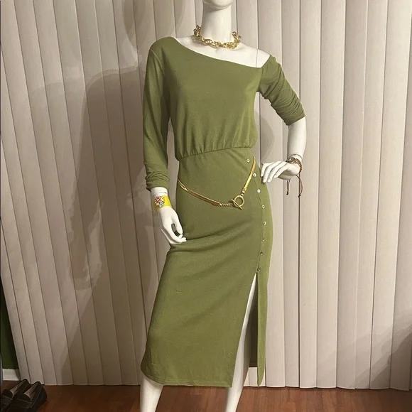 Lovers + Friends Green Asymmetrical Dress!  We don’t do regular!! - Picture 4 of 12